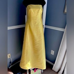 Gorgeous Formal dress - Lauren by Ralph Lauren